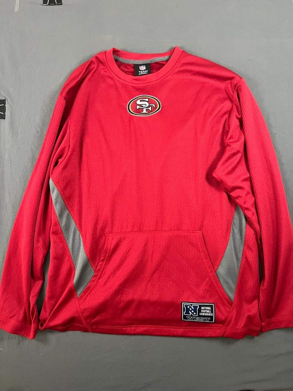 San Francisco Giants NFL Team Apparel Crewneck Sweater Drifit Men's Medium